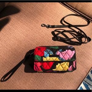 Vera Bradley RFID All in One Crossbody - iPhone8+